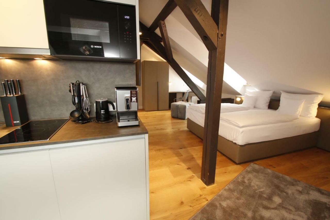 Amelie No 1 Hotel & Appartements 랜다우인더펠즈 외부 사진