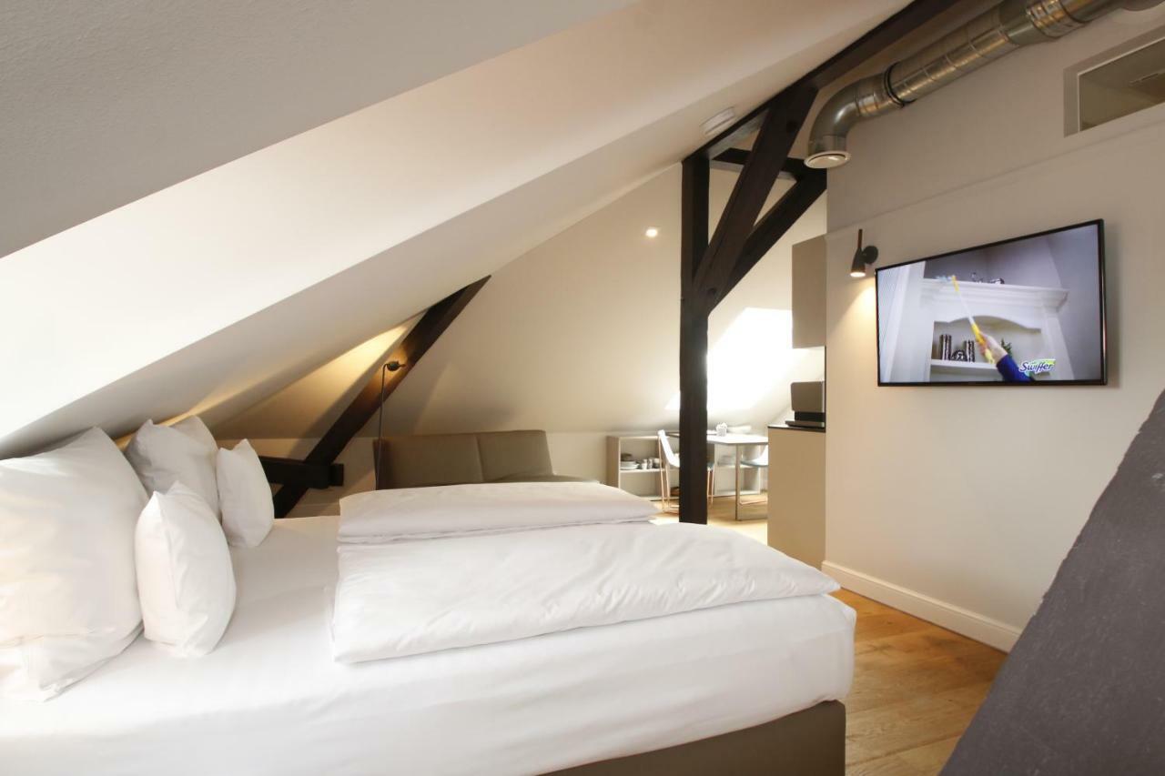 Amelie No 1 Hotel & Appartements 랜다우인더펠즈 외부 사진