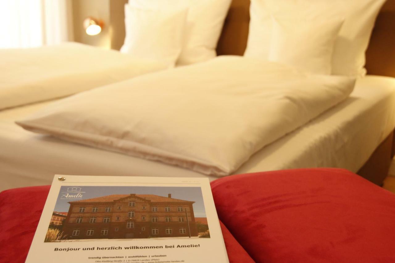 Amelie No 1 Hotel & Appartements 랜다우인더펠즈 외부 사진